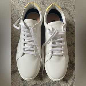 Madden men tennis shoes white size 8.5